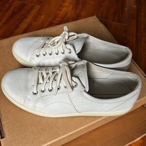 Ecco sneakers